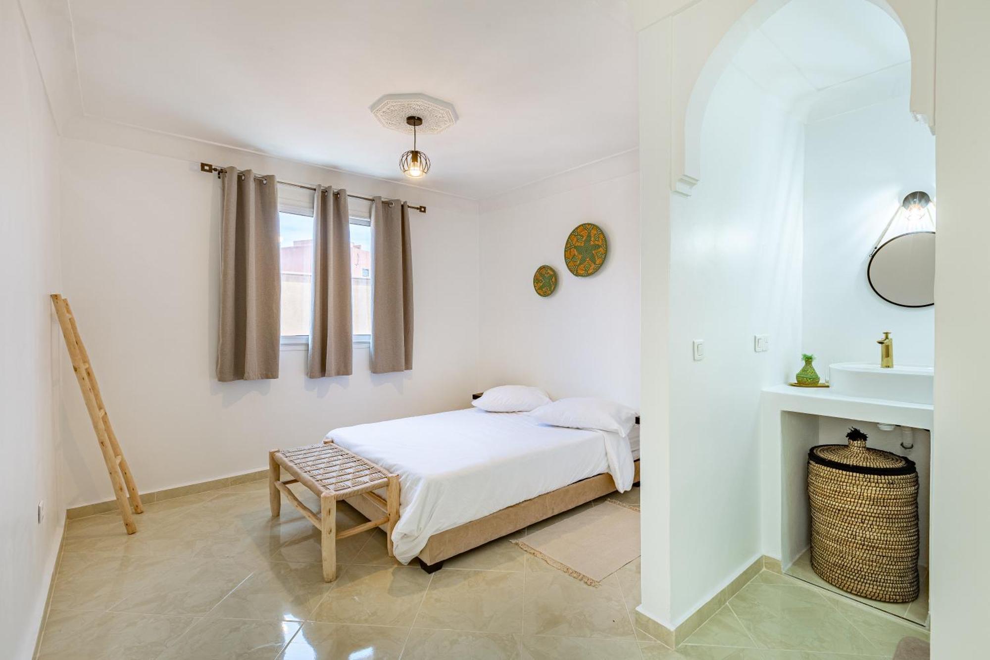 Riad Dar Juma, Suites & Appartements, Spa & Piscine Chauffee Маракеш Екстериор снимка