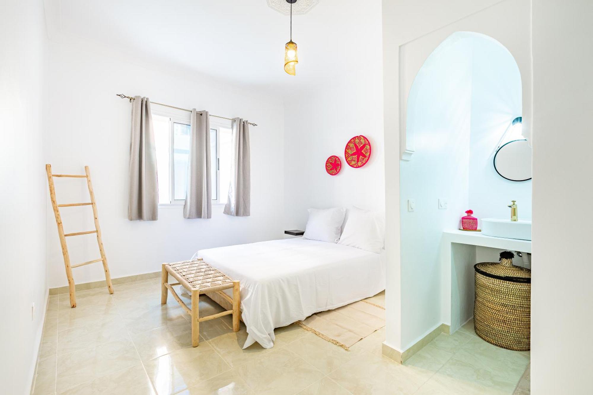 Riad Dar Juma, Suites & Appartements, Spa & Piscine Chauffee Маракеш Екстериор снимка