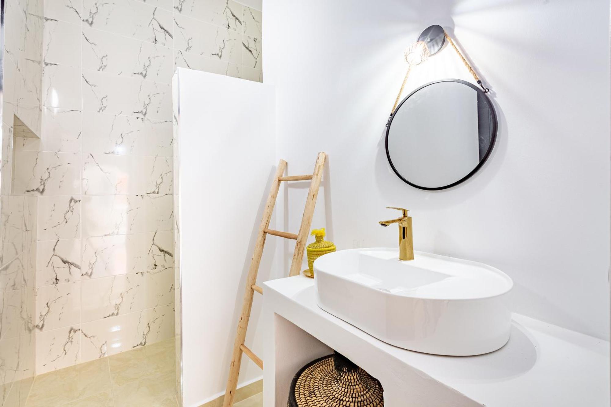 Riad Dar Juma, Suites & Appartements, Spa & Piscine Chauffee Маракеш Екстериор снимка