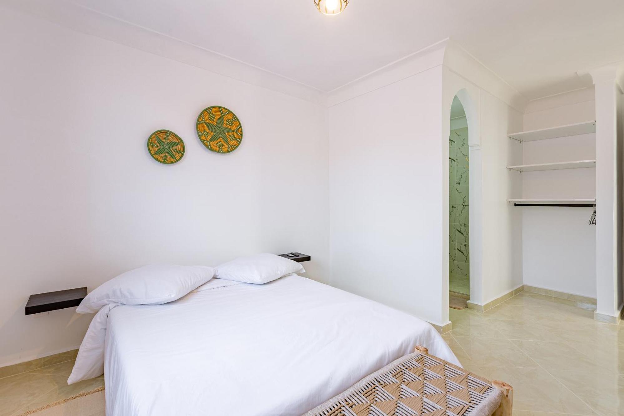 Riad Dar Juma, Suites & Appartements, Spa & Piscine Chauffee Маракеш Екстериор снимка