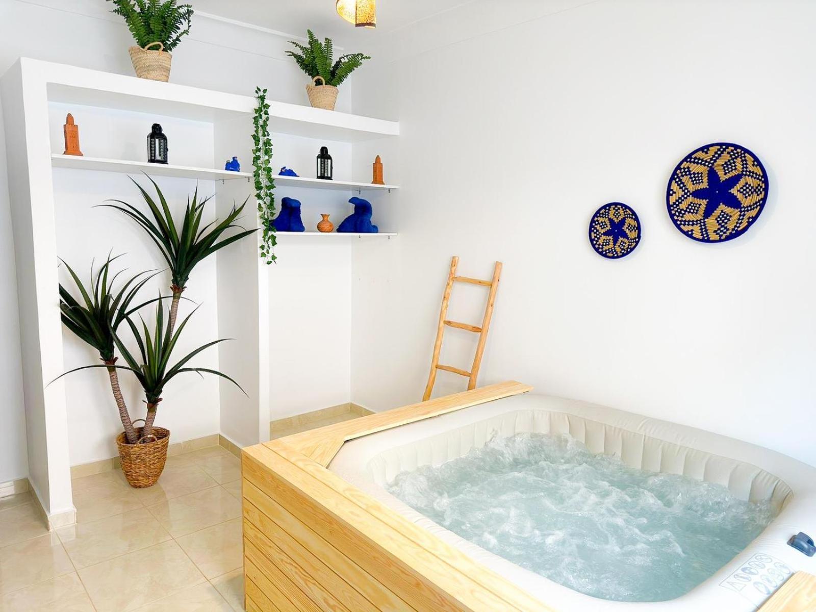 Riad Dar Juma, Suites & Appartements, Spa & Piscine Chauffee Маракеш Екстериор снимка